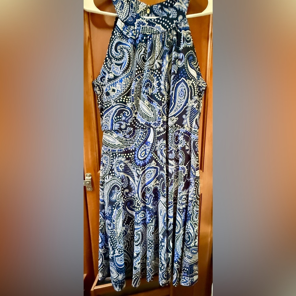 Tommy Hilfiger Women's Blue Paisley Halter Neck Style Sleeveless Dress. Size S